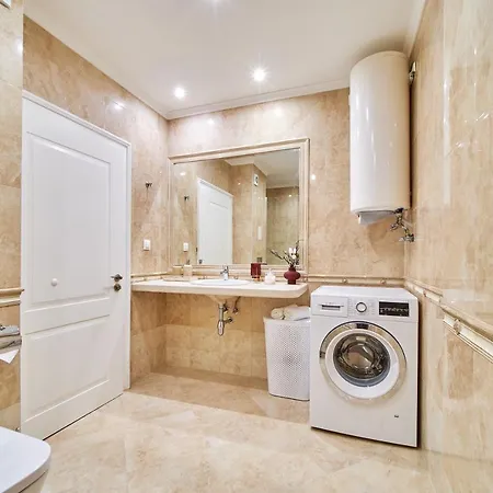 Premium Center In Grand Karavel *