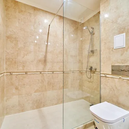 Premium Center In Grand Karavel Apartment